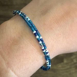 beaded round wire bracelet